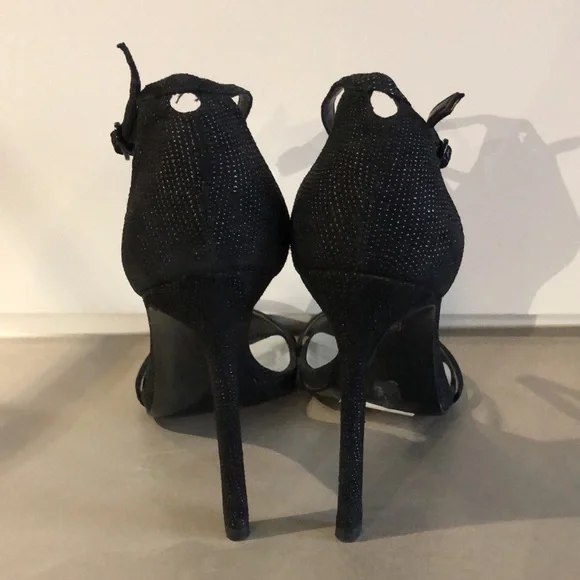 Stuart Weitzman Nudist Black Goosebump Napa Sandals - Picture 4 of 13